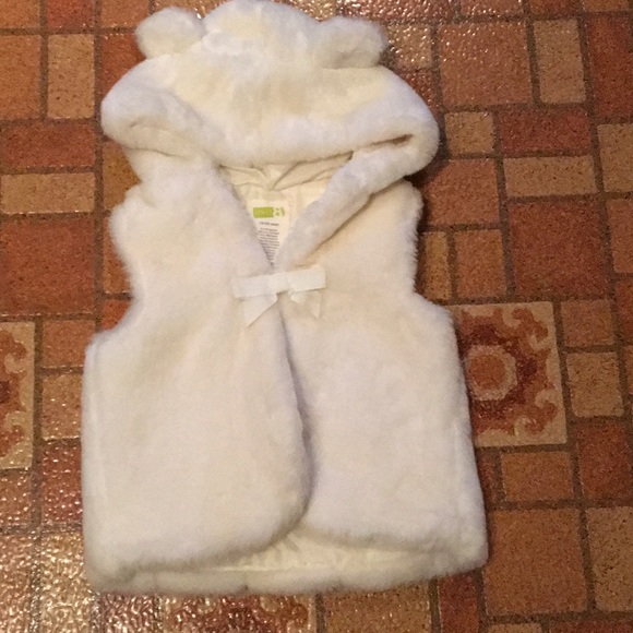 Crazy 8 Other - Crazy 8 Cream Faux Fur Vest Size 12-24M